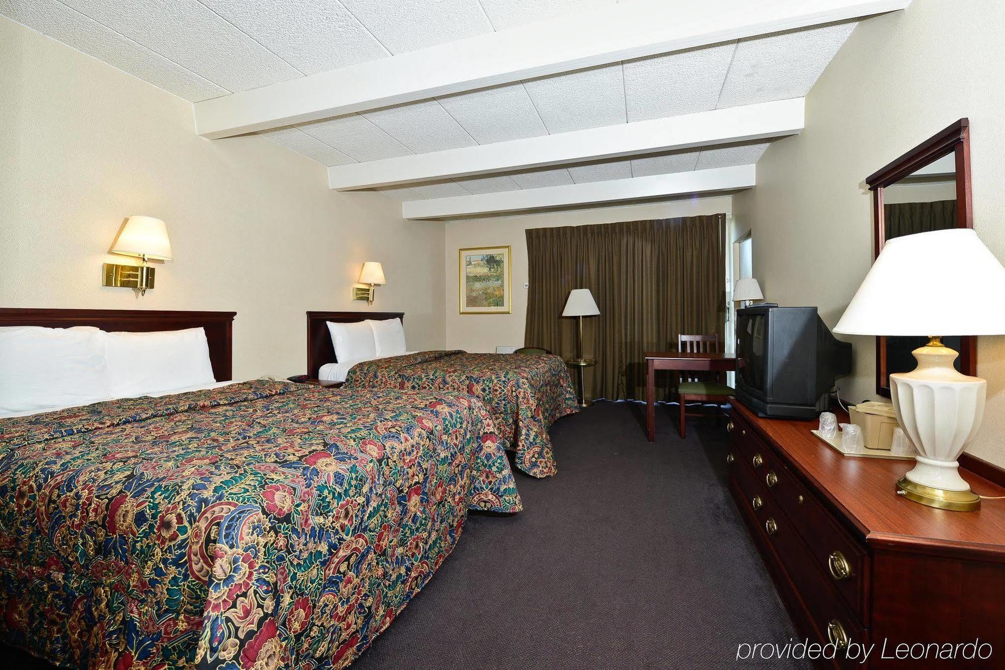 America'S Best Value Inn Phillipsburg Істон Номер фото