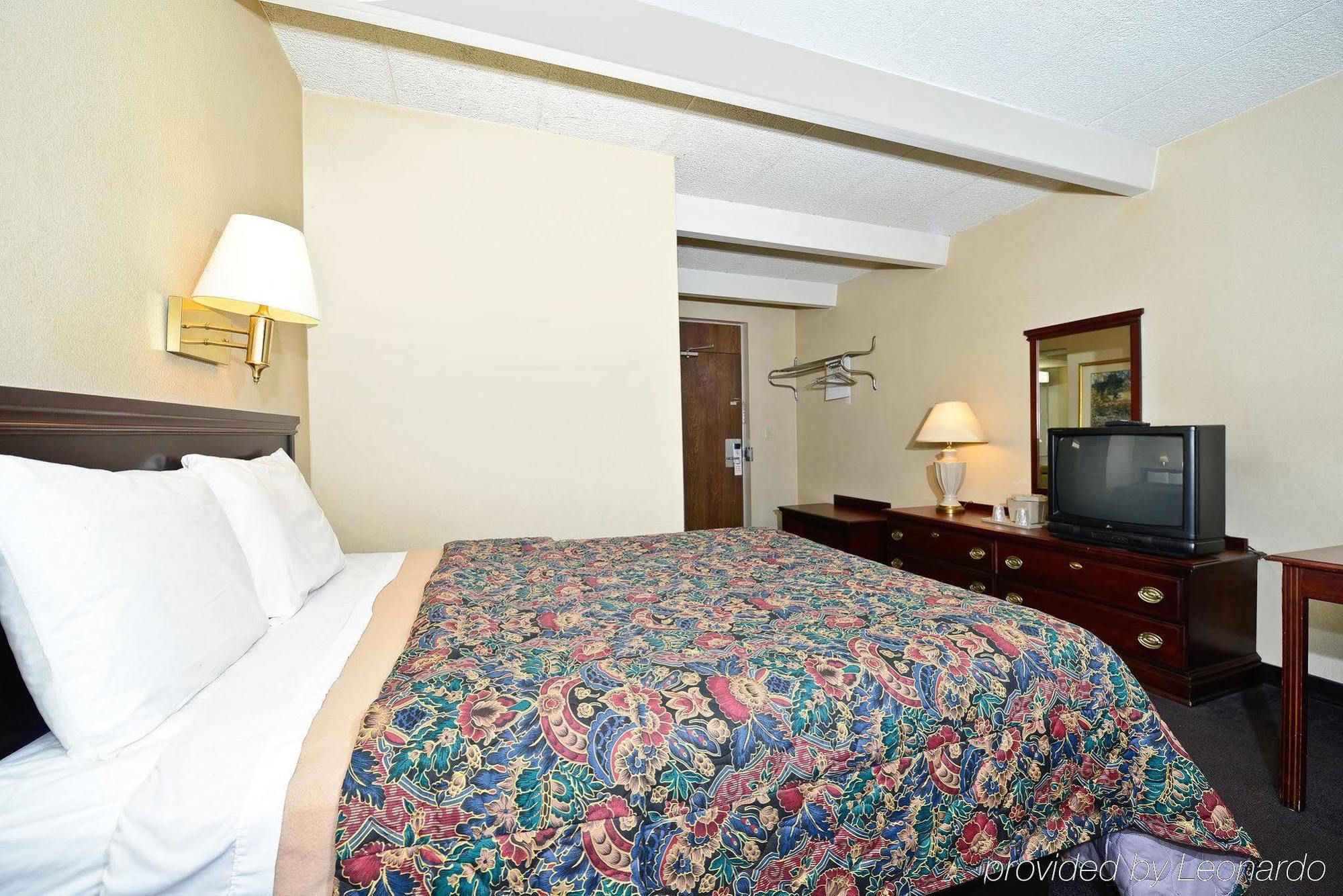 America'S Best Value Inn Phillipsburg Істон Номер фото